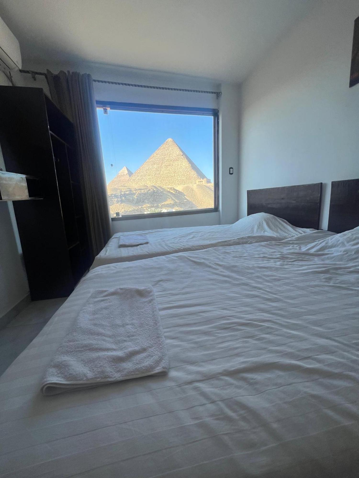 New Asia Pyramids View Kafret el-Gabal Exteriör bild